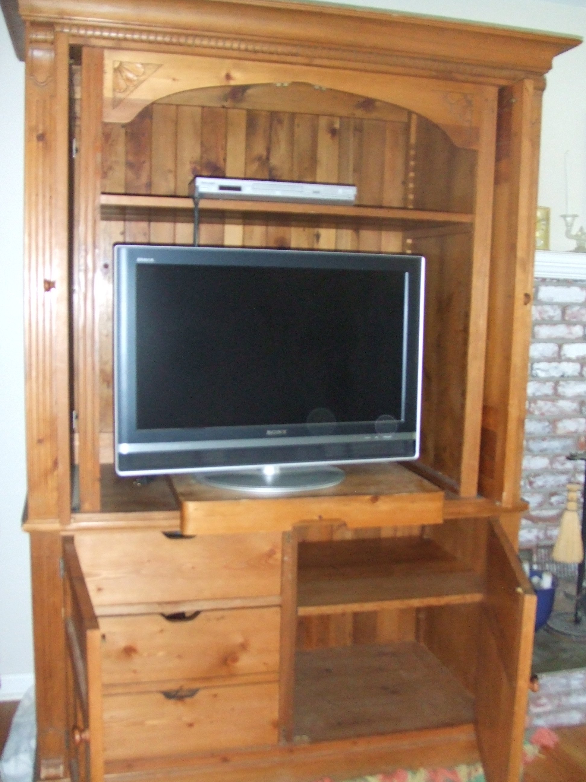 Armoire $1,900